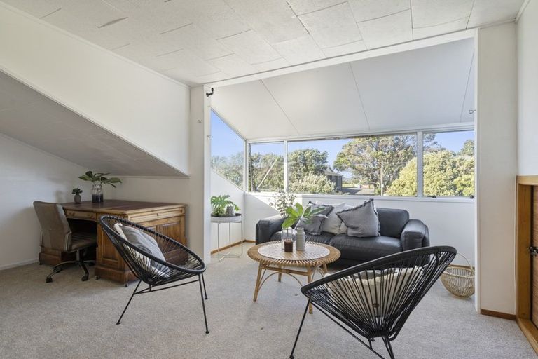 Photo of property in 2 Record Street, Fitzroy, New Plymouth, 4312