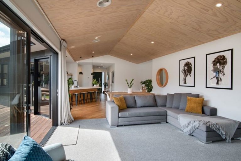 Photo of property in 6 Sandford Terrace, Lower Shotover, Queenstown, 9304