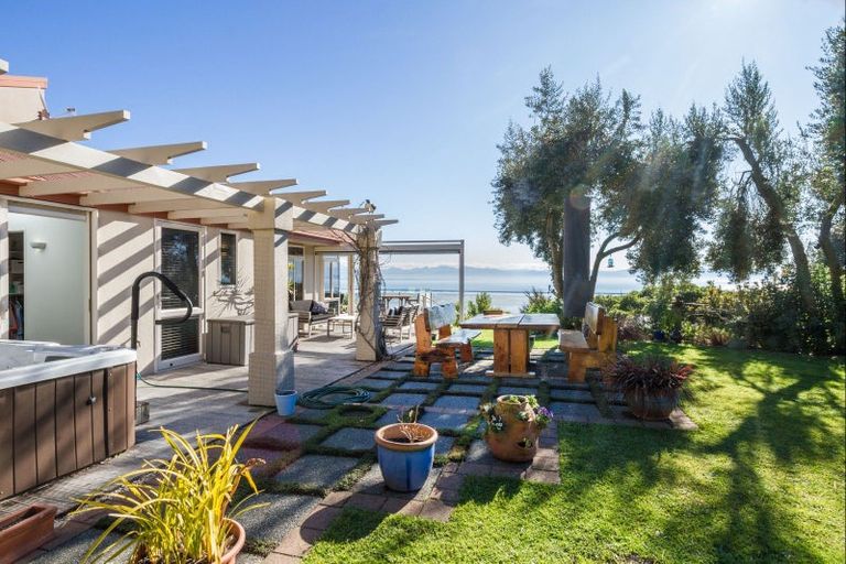 Photo of property in 5 Cape View, Atawhai, Nelson, 7010