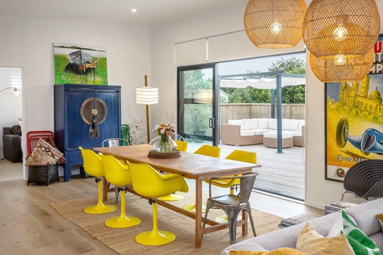 Photo of property in 6 Wilson Way, Martinborough, 5711