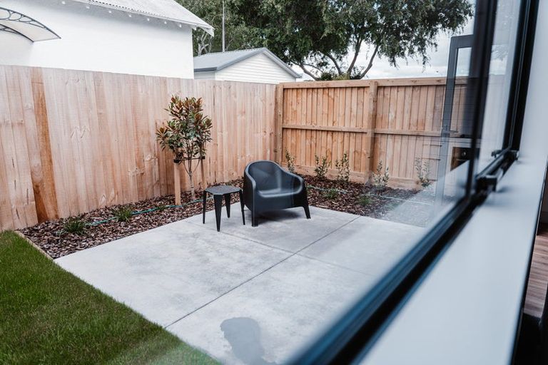 Photo of property in 2/14 Moule Street, Addington, Christchurch, 8024