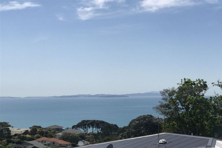 Photo of property in 2e Vipond Road, Stanmore Bay, Whangaparaoa, 0932