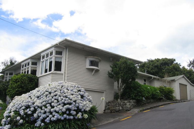 Photo of property in 19 Hillside Crescent South, Leigh, Auckland, 0985