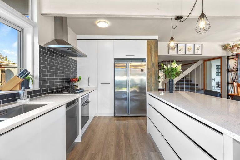Photo of property in 48 Harrowdale Drive, Avonhead, Christchurch, 8042