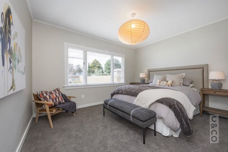 Photo of property in 29 Cambridge Road, Riverhead, 0820