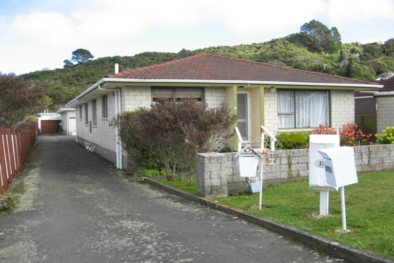 Photo of property in 37e Parkvale Road, Karori, Wellington, 6012