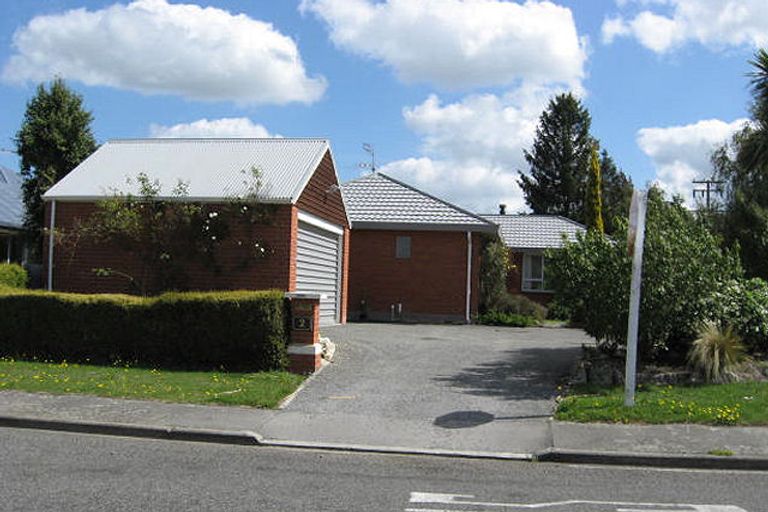 Photo of property in 2 Oakden Drive, Darfield, 7510