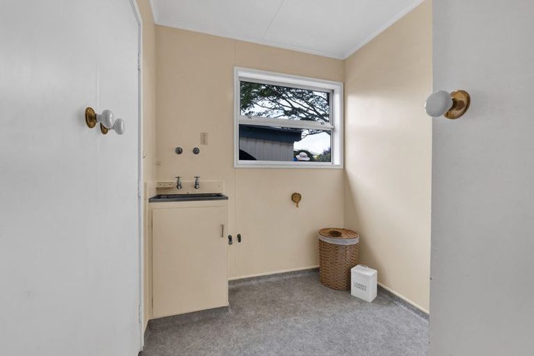Photo of property in 102a Frankley Road, Frankleigh Park, New Plymouth, 4310