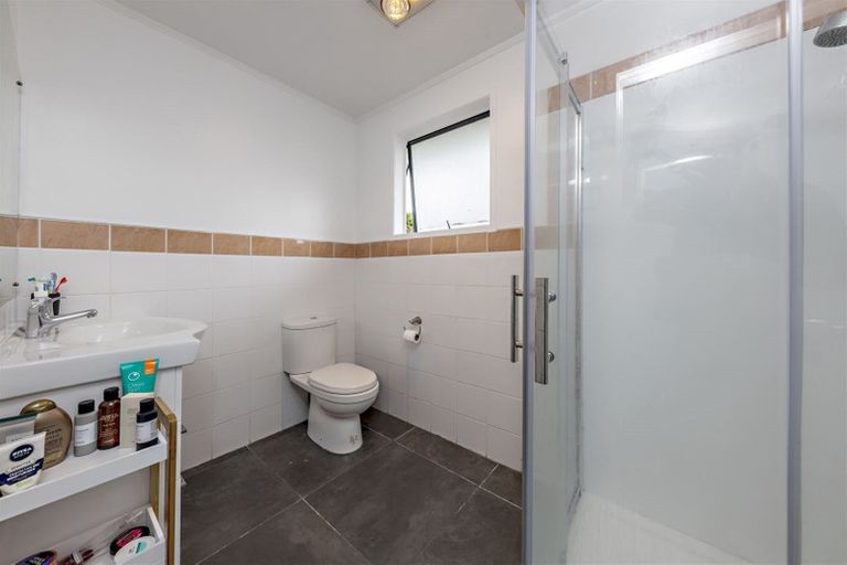Photo of property in 38 Burundi Avenue, Clendon Park, Auckland, 2103