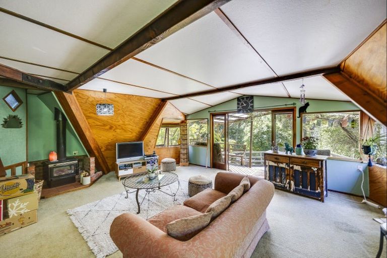 Photo of property in 21 Gillies Crescent, Waimarama, Havelock North, 4294