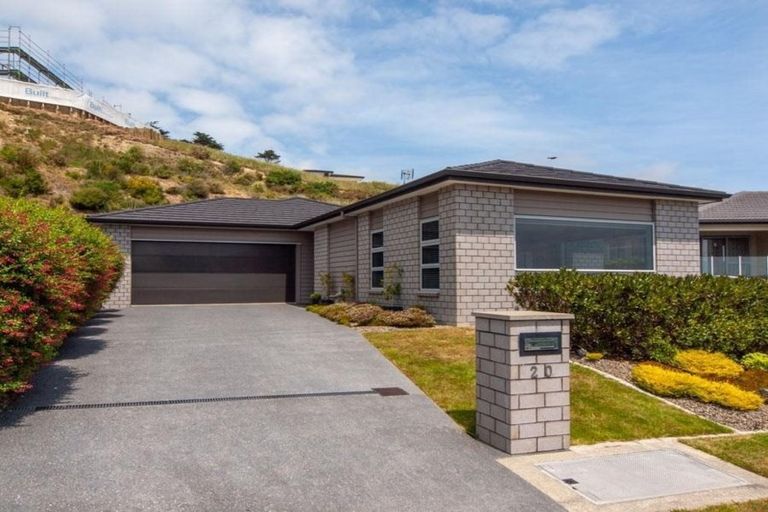 Photo of property in 20 The Fjord, Aotea, Porirua, 5024