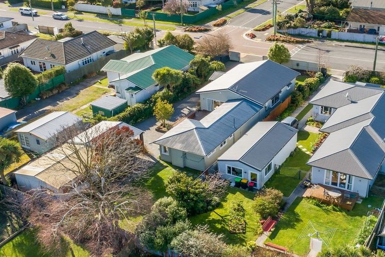 Photo of property in 47 Stapletons Road, Richmond, Christchurch, 8013