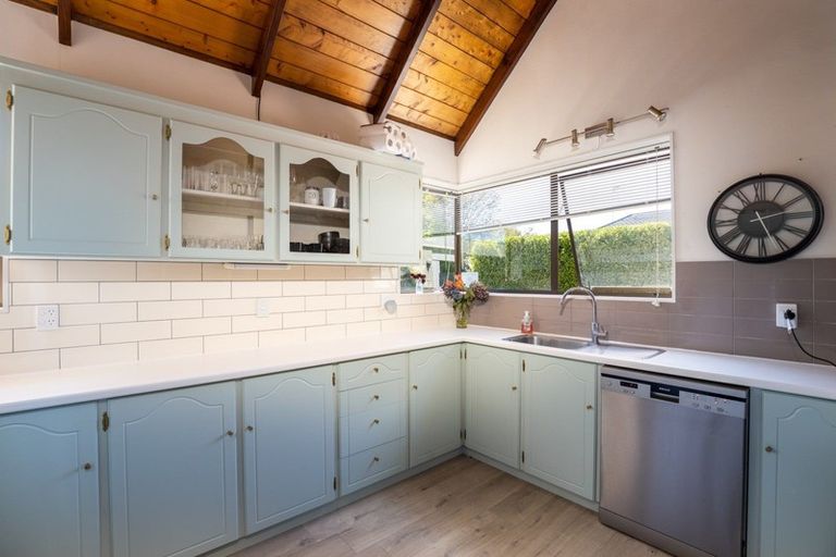 Photo of property in 288e Mangorei Road, Merrilands, New Plymouth, 4312