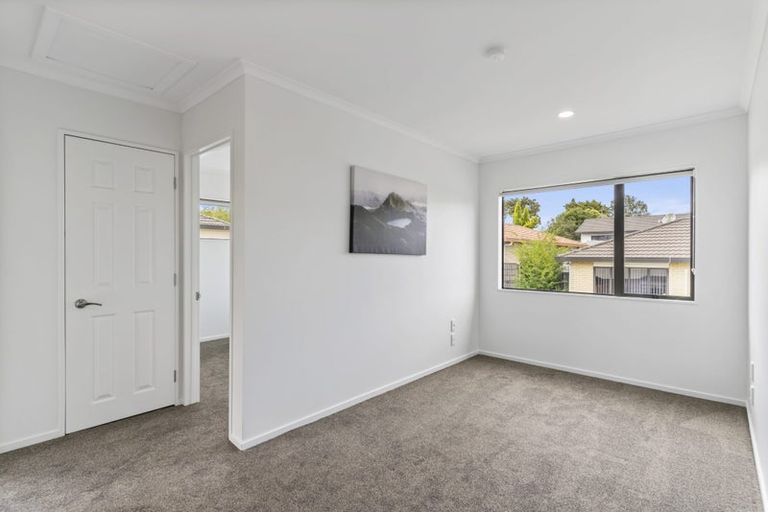 Photo of property in 15 Ali Place, Ranui, Auckland, 0612