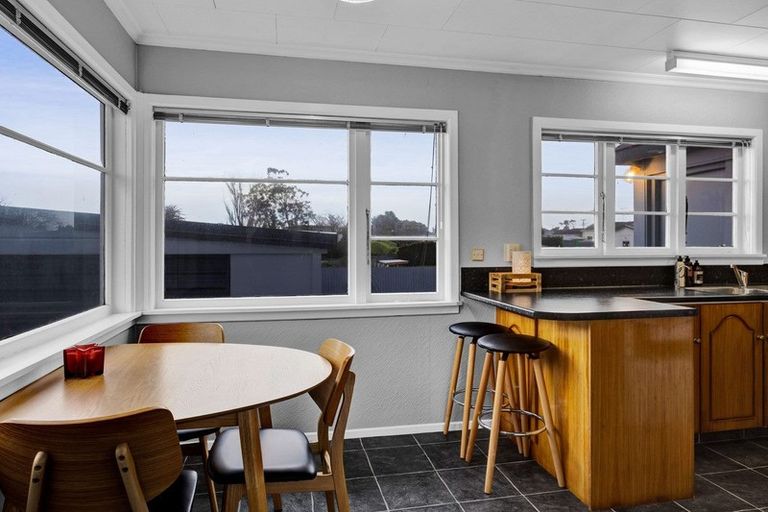 Photo of property in 26 Tawhiti Road, Hawera, 4610