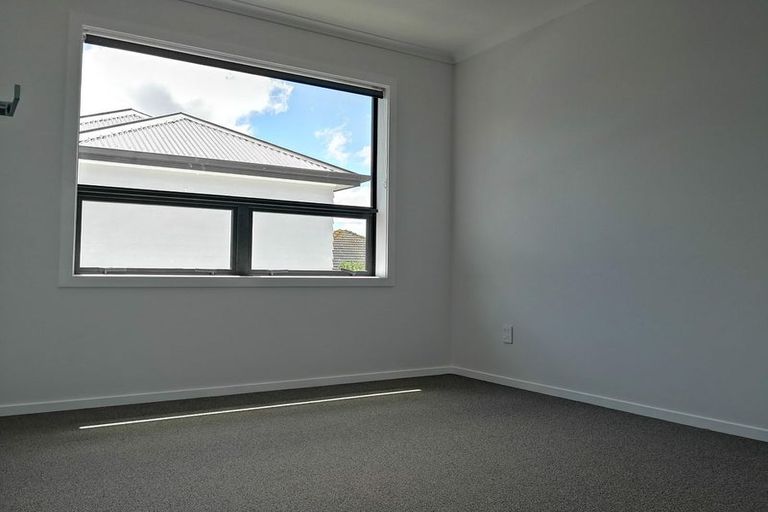Photo of property in 1b Porutu Street, Fairfield, Lower Hutt, 5011