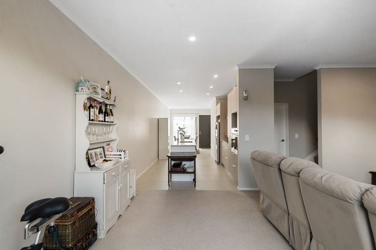 Photo of property in 5 Koura Drive, Red Beach, 0932