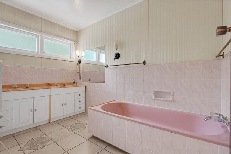 Photo of property in 19 Manse Road, Pahurehure, Papakura, 2113