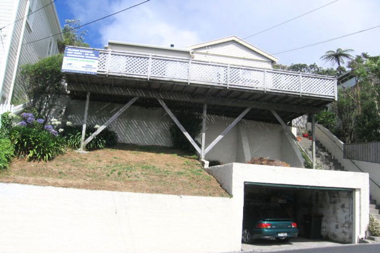 Photo of property in 95 Todman Street, Brooklyn, Wellington, 6021