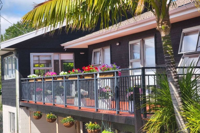 Photo of property in 4 Lynngate Place, Hillcrest, Auckland, 0627