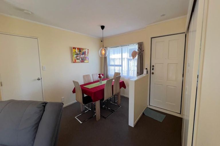 Photo of property in 8a Kentwood Drive, Woodridge, Wellington, 6037