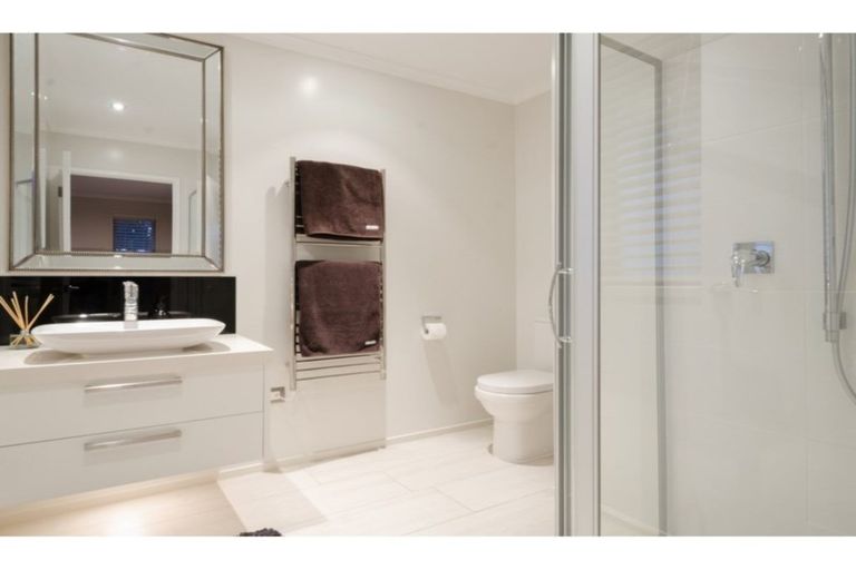 Photo of property in 55 Riverhead Road, Kumeu, 0810