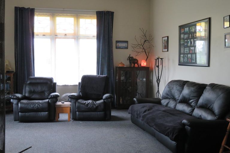 Photo of property in 5 Main Road, Pleasant Point, 7903