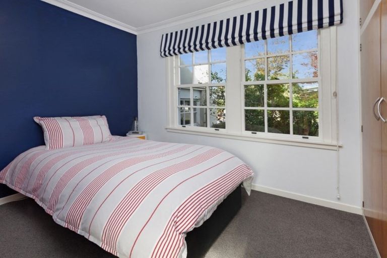 Photo of property in 6 Tuirau Place, Ilam, Christchurch, 8041