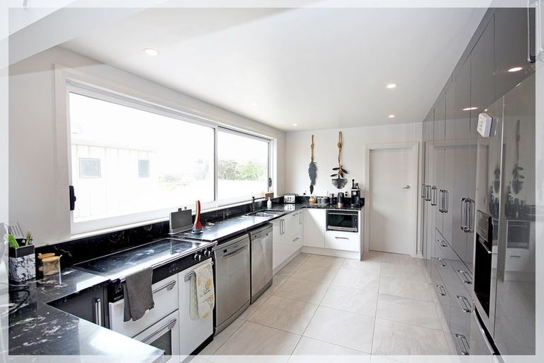 Photo of property in 16 Ocean Beach Street, Foxton Beach, Foxton, 4815