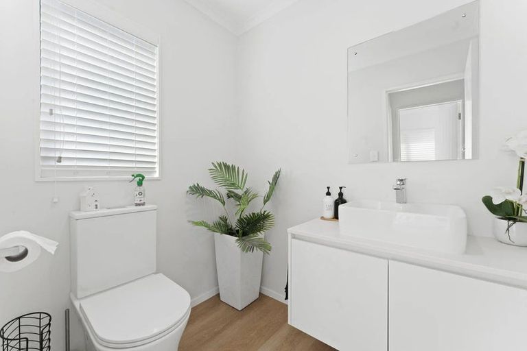 Photo of property in 62 Matarangi Road, East Tamaki, Auckland, 2013