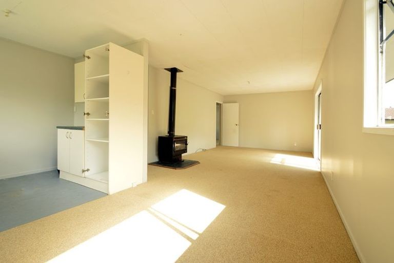 Photo of property in 66 Peverill Crescent, Papatoetoe, Auckland, 2025