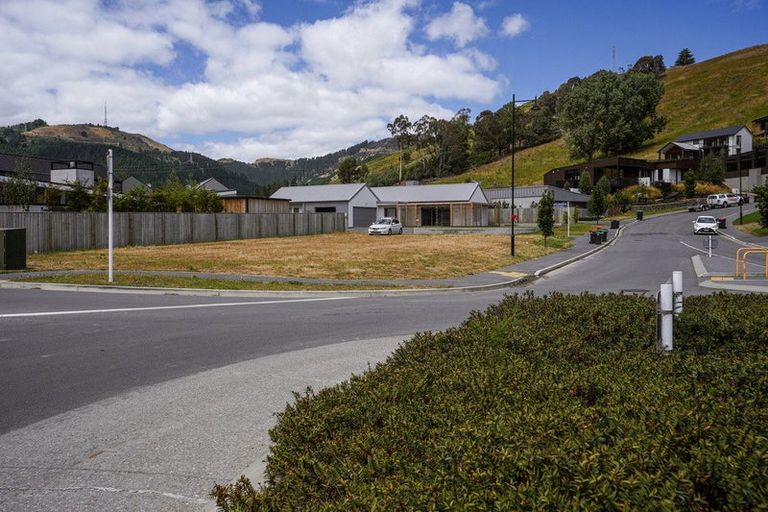 Photo of property in 1 Betty Roberts Lane, Cracroft, Christchurch, 8022