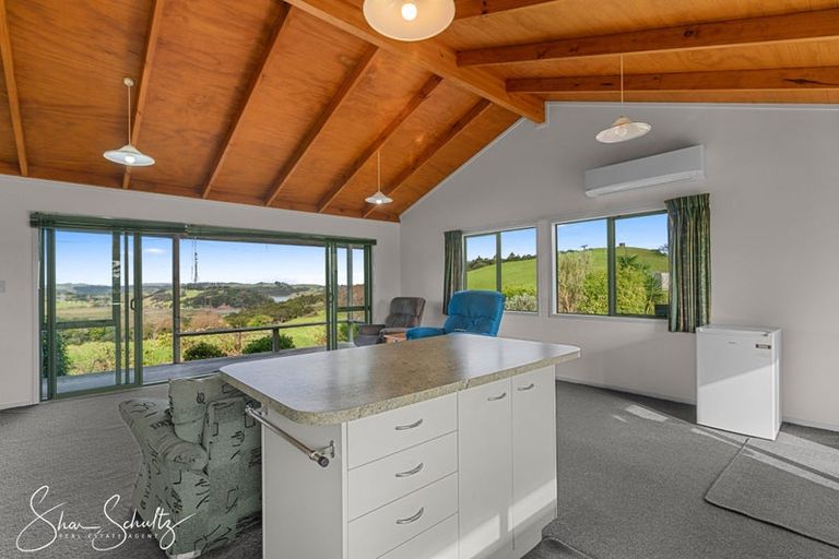 Photo of property in 7 Te Opi Road East, Whakapirau, Maungaturoto, 0583