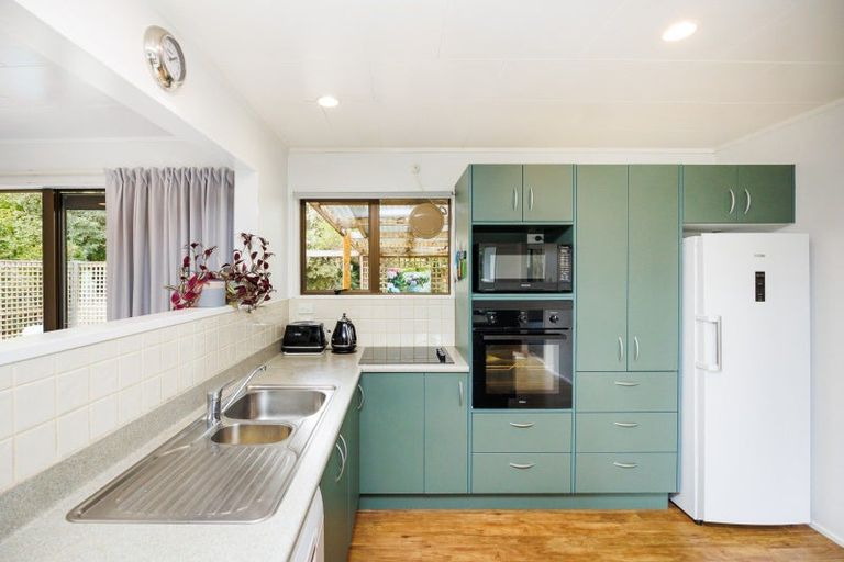 Photo of property in 23 Eyre Road, Linton, Palmerston North, 4472