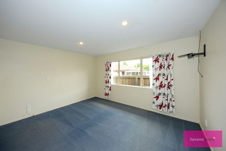 Photo of property in 85c Middlepark Road, Sockburn, Christchurch, 8042