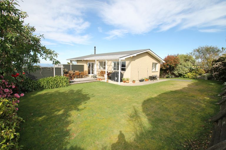 Photo of property in 27 Salmond Street, Halfway Bush, Dunedin, 9010