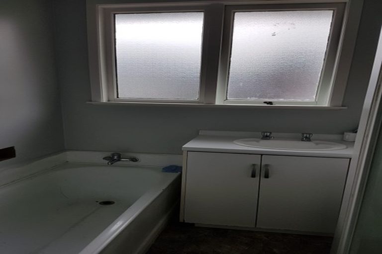 Photo of property in 48 Parkway, Wainuiomata, Lower Hutt, 5014