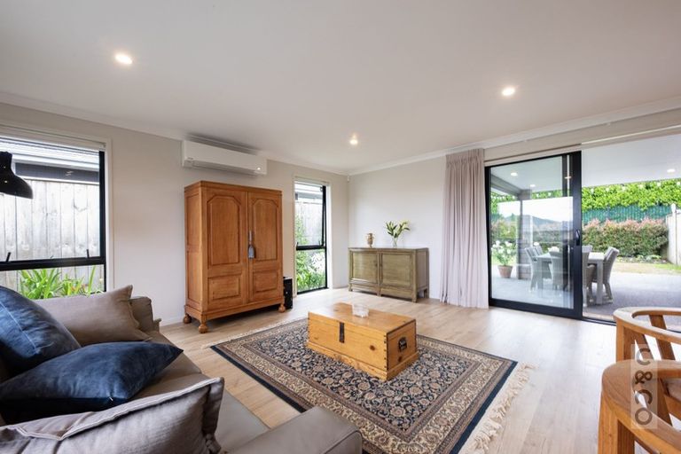 Photo of property in 17 Pitoitoi Drive, Riverhead, 0820