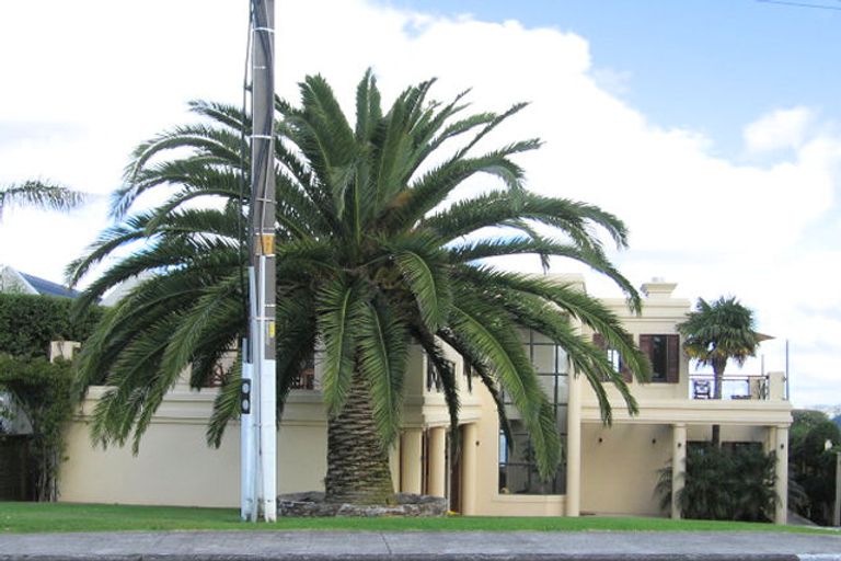 Photo of property in 15 Bucklands Beach Road, Bucklands Beach, Auckland, 2012