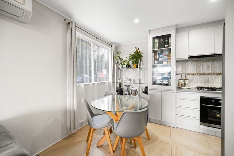 Photo of property in 49 Crawshaw Drive, Nawton, Hamilton, 3200