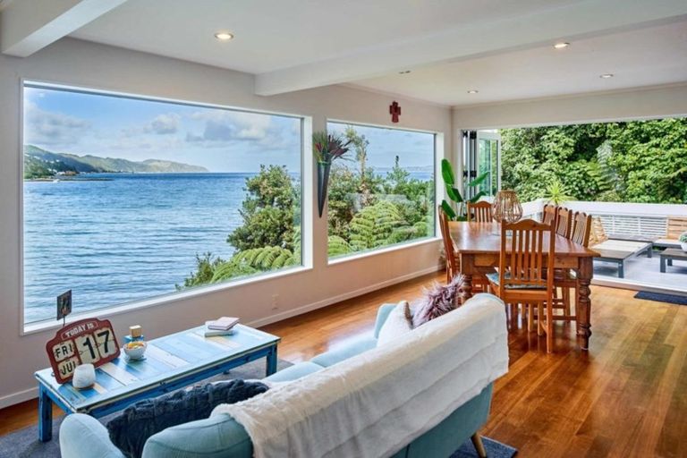 Photo of property in 202 Marine Drive, Lowry Bay, Lower Hutt, 5013