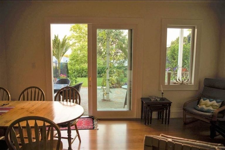 Photo of property in 38 Church Street, Devonport, Auckland, 0624