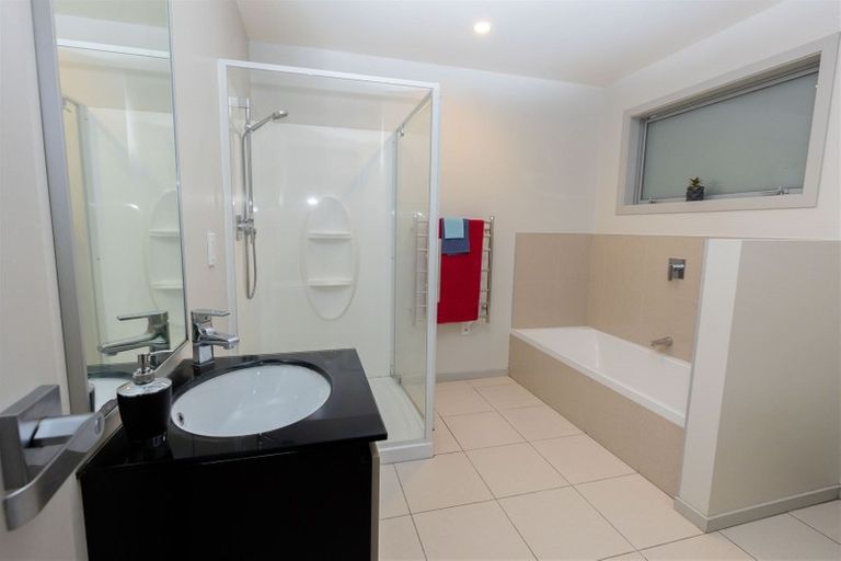 Photo of property in 19b Comber Place, Johnsonville, Wellington, 6037