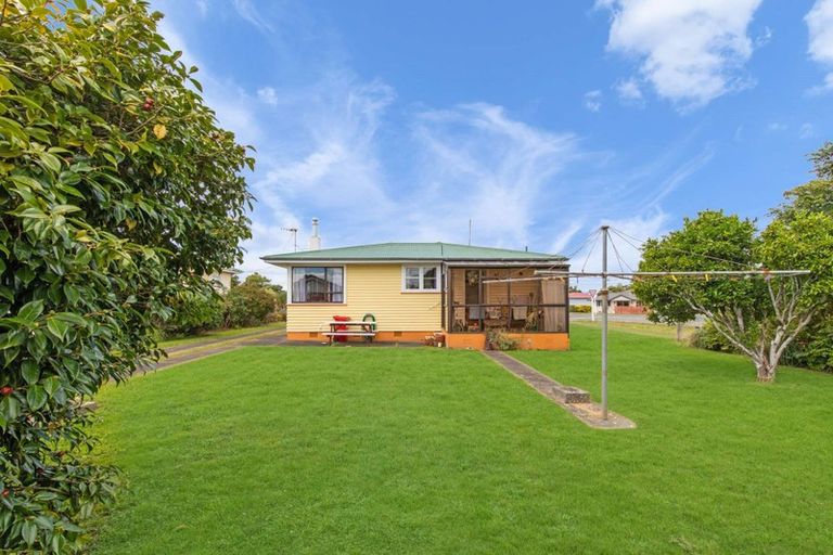 Photo of property in 55 Grey Street, Woodville, 4920