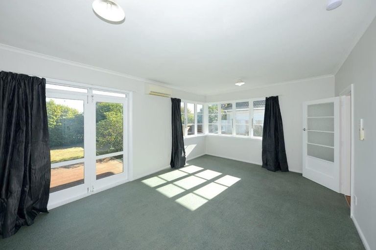 Photo of property in 66 Racecourse Road, Sockburn, Christchurch, 8042