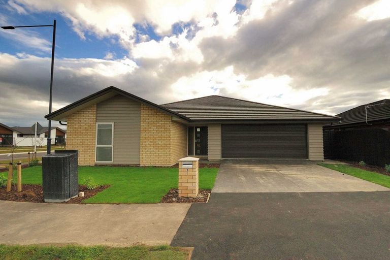 Photo of property in 1 Limbrick Crescent, Wigram, Christchurch, 8042