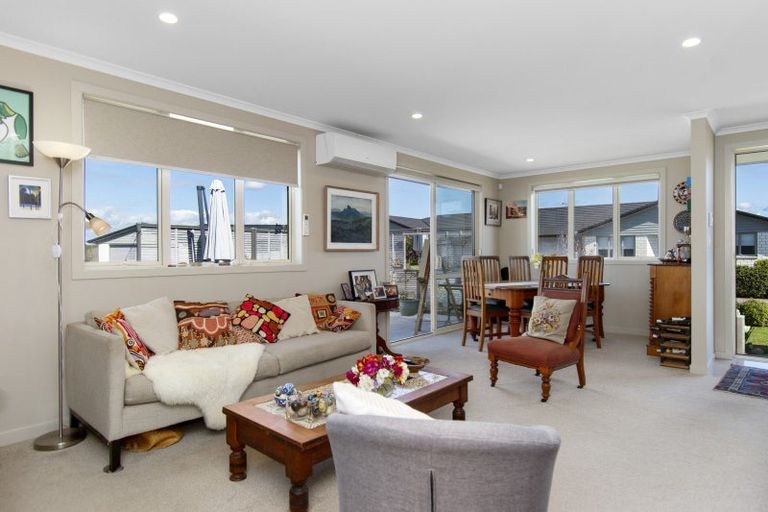 Photo of property in Waterview Estate, 53/4 Greystone Place, Omokoroa, 3114