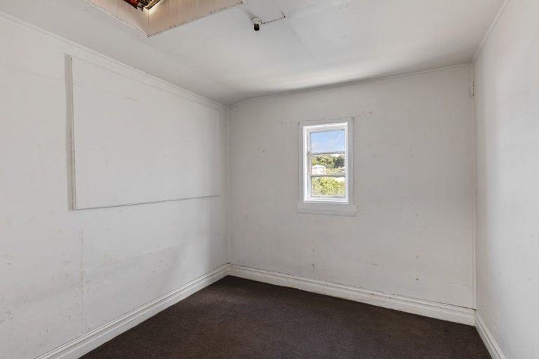 Photo of property in 28 Rhodes Street, Newtown, Wellington, 6021