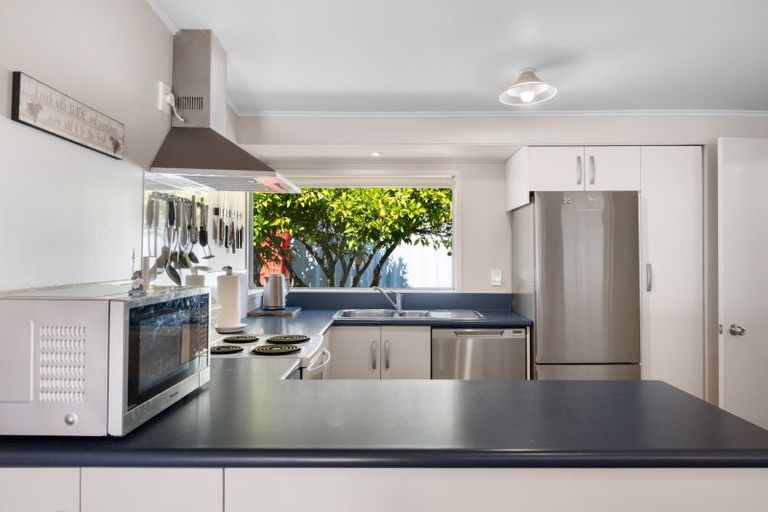 Photo of property in 1755 Queen Charlotte Drive, Linkwater, Picton, 7281