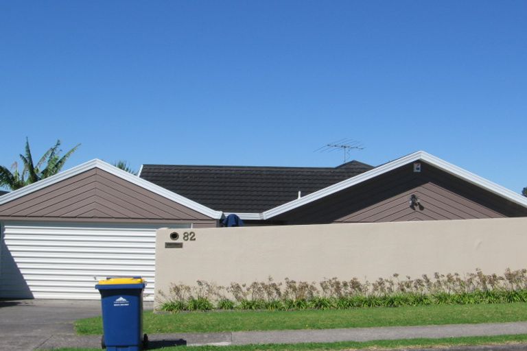 Photo of property in 82 Arran Road, Browns Bay, Auckland, 0630